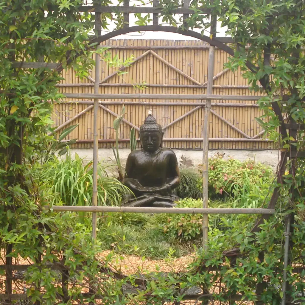 Statue through portal